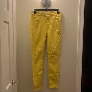 Like new 7 For All Mankind yellow jeans, size 28